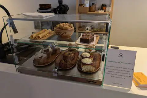 Doogle's Donuts photo 3